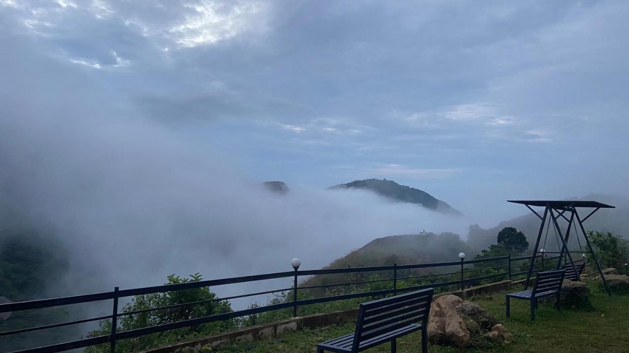 Hotel Hill Monk - Whispering Mist Vagamon Exterior foto